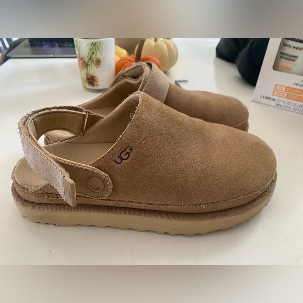 UGG Goldenstar Clog Sand Womens 9.5